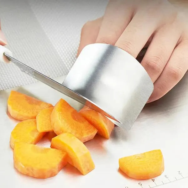 Stainless Steel Finger Guard – Safe Cutting Protection for Chefs